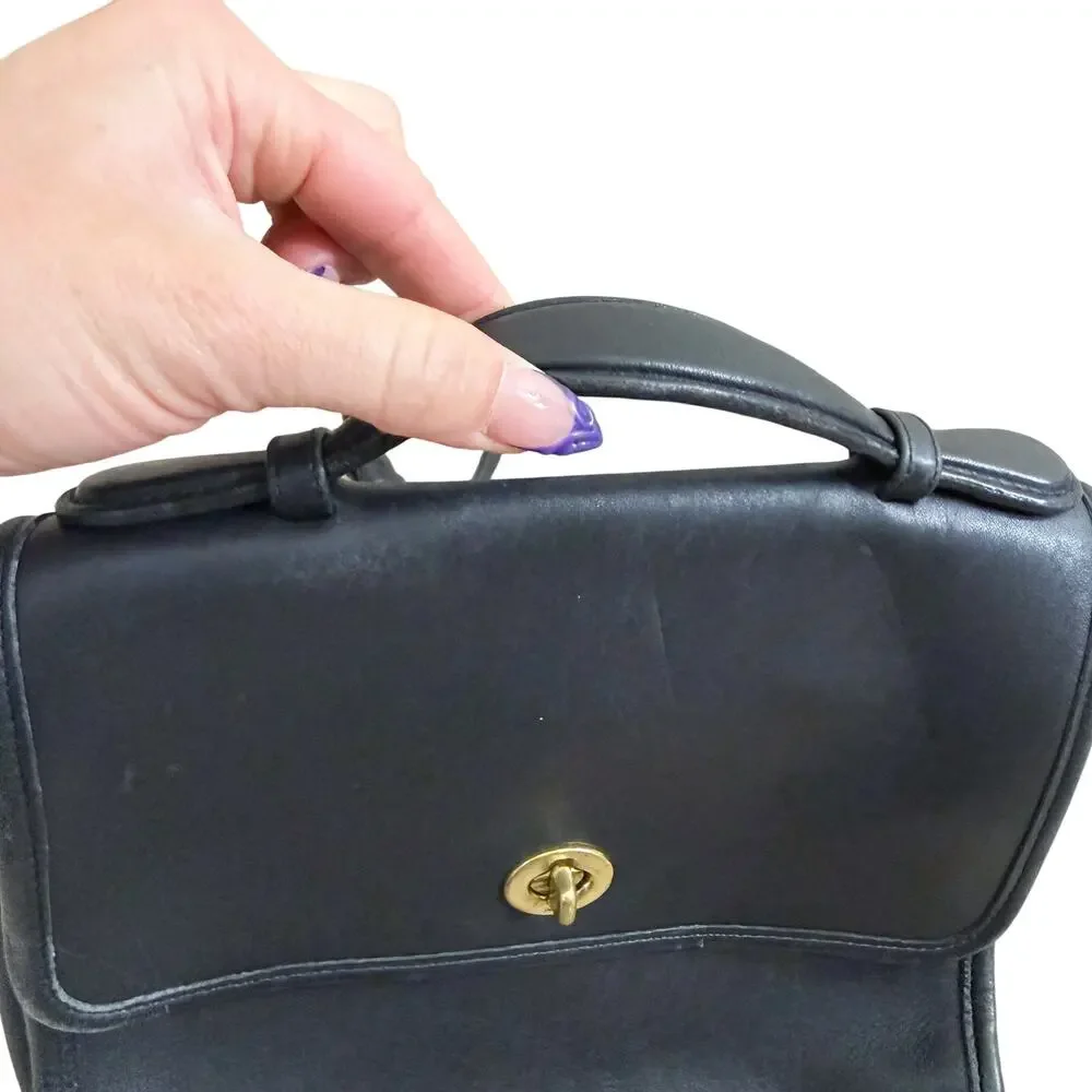 Vintage Coach Black Leather Court Bag EUC Flap/Turnlock Closure Crossbody Strap